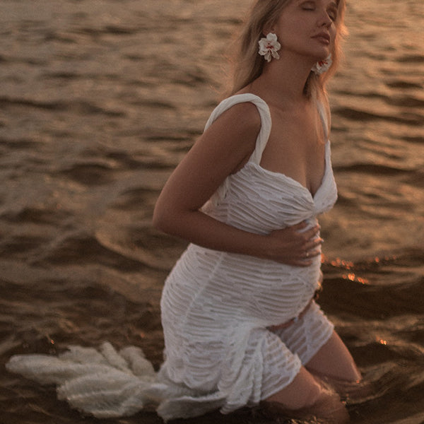 Beaumama robe photo longue grossesse chic déchiré troué volants irrégulier dos nu femme enceinte