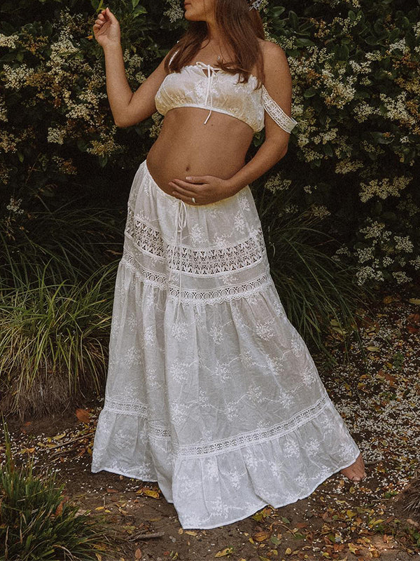 Beaumama robe longue de maternité shooting élégante 2 en 1 en dentelle à épaules dénudées blanche