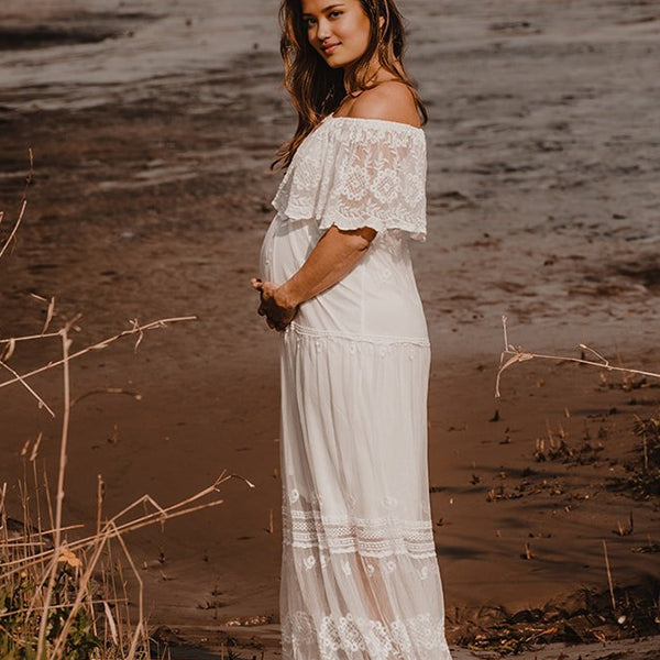 Beaumama robes longue grossesse photoshoot dentelle épaules dénudées bohème femme enceinte
