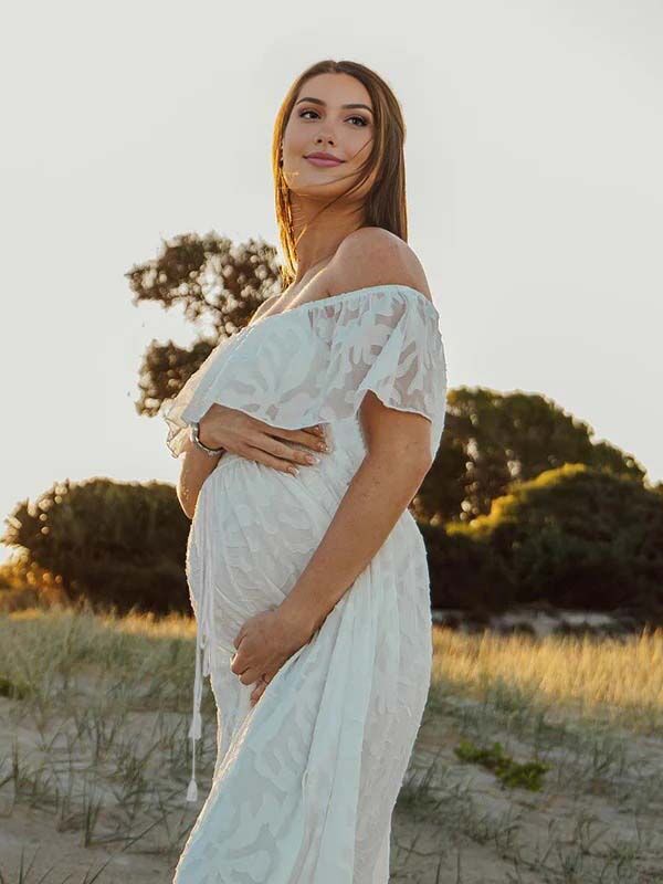 Beaumama robes photo longue grossesse élégant chic imprimé fleurie fendu le côté volants épaule dénudée femme enceinte