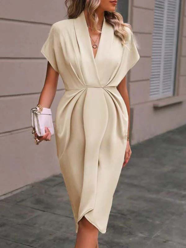 Robe mi-longue grossesse plissé fendu le côté irrégulier beige