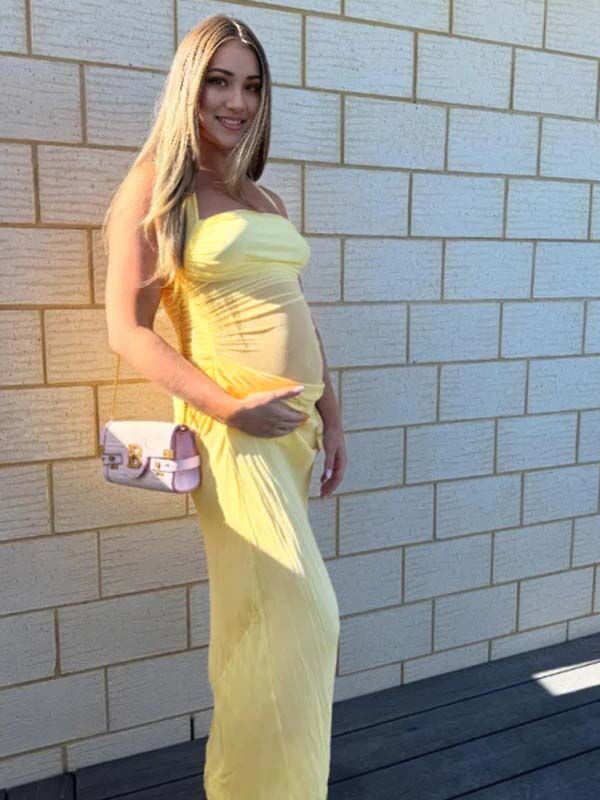 Robe longue grossesse tulle épissage découpe licou jaune