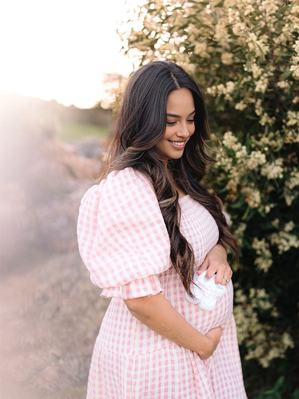 Beaumama robes longue grossesse carreaux manches bouffantes dos nu femme enceinte