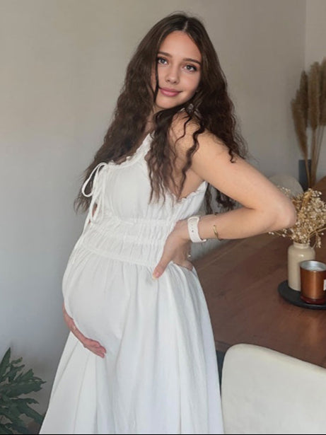 Beaumama robe longue grossesse strap ruchés froncées femme enceinte blanche