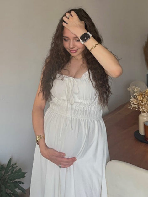 Beaumama robe longue grossesse strap ruchés froncées femme enceinte blanche