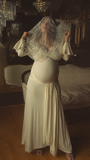 Beaumama robe photo longue grossesse chic dentelle nœud drapé sur le côté volants manches évasées femme enceinte
