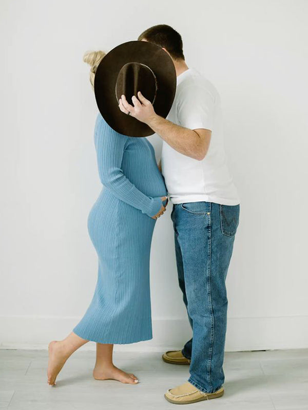 Beaumama robe longue grossesse élégant chic rayé plissé moulante shooting femme enceinte