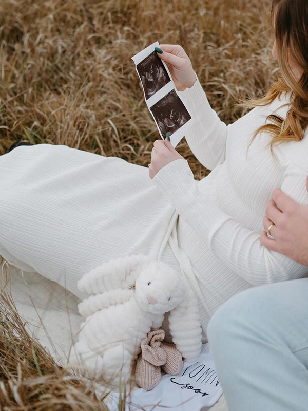 Beaumama robe shooting longue grossesse épissage épaule dénudée photo tricot femme enceinte