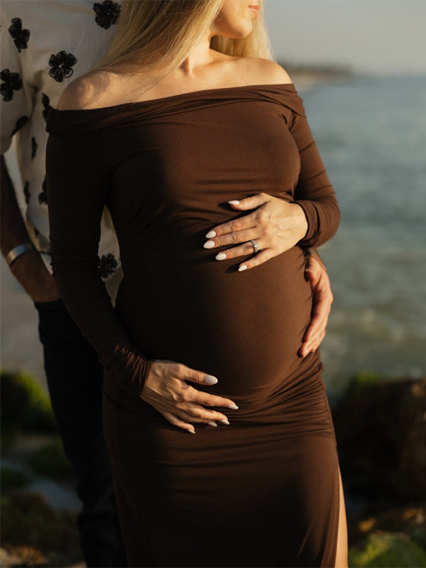 Beaumama robe longue grossesse moulante épaule dénudée femme enceinte café