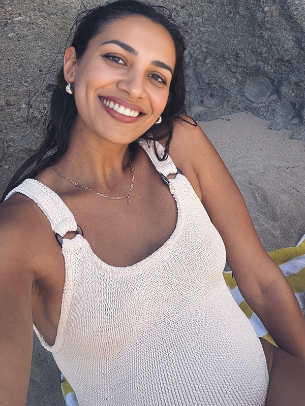Beaumama maillot de bain une pièces grossesse chic plage moulante dos nu boucle femme enceinte