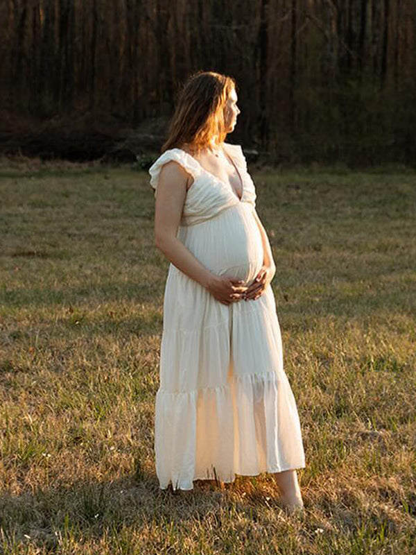 Beaumama Robe longue de maternité dos nu à volants et taille haute avec col en v printemps shooting