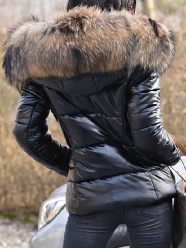 Veste femme capuche grosse fourrure sale