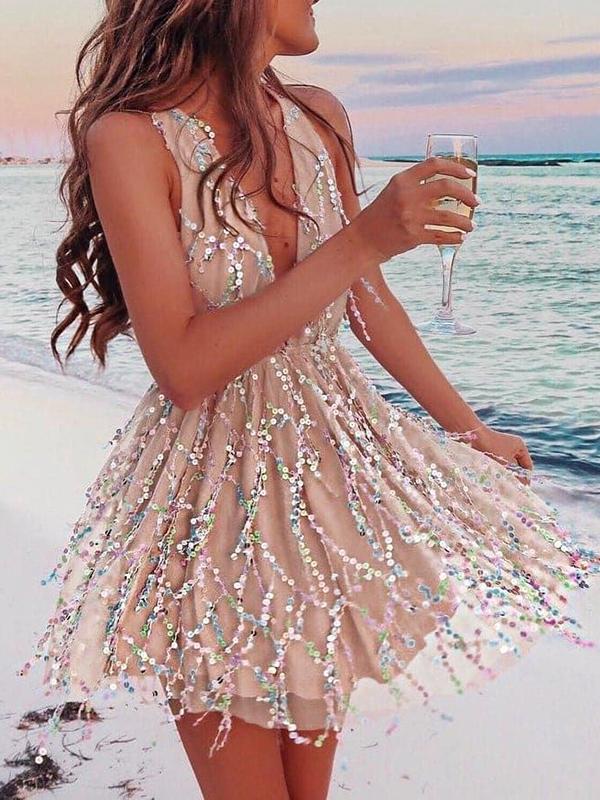 Beaumama mini robe brillante paillette décolleté plongeant dos abricot
